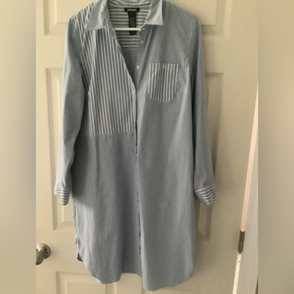 Women’s dress size 10 (M/L)